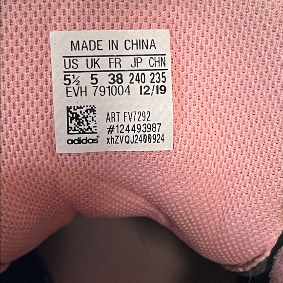 Adidas Woman’s High-Top Hard Court Sneakers Red, Blue, Pink & Yellow SZ 5.5 - Picture 10 of 12